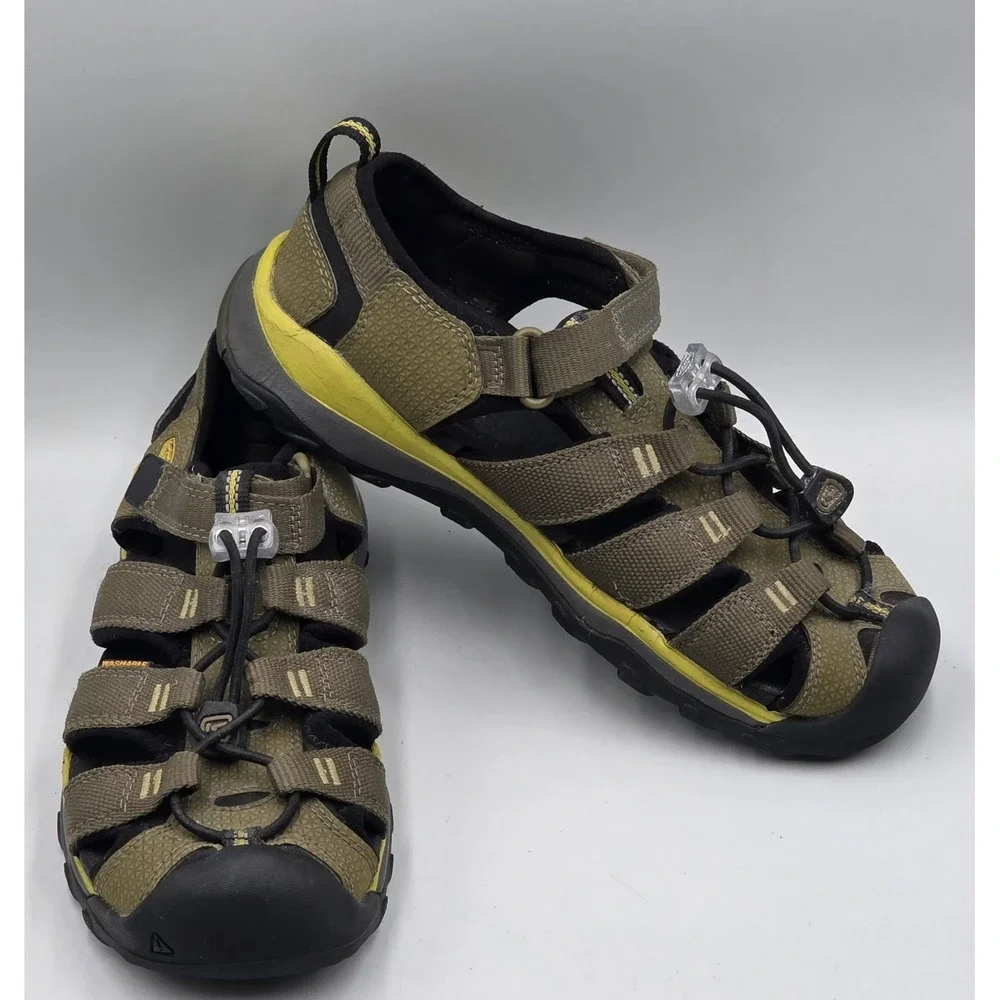 KEEN Newport Kids Size 3 Big Kids Green Water Sandals Closed Toe